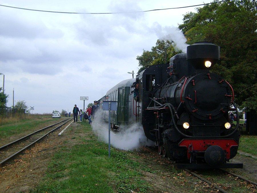 Kp4-3772 wjechał w peron stacji Jeżów