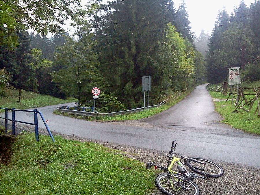 Początek podjazdu