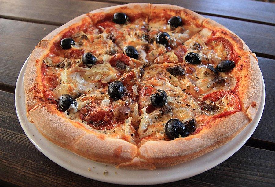 Pizza z podgrzybkami