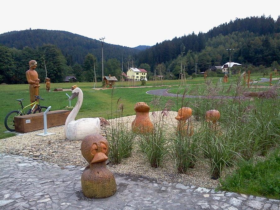 Bukowiec, brzydkie kaczątko i rycerz Bajaja