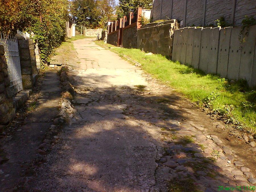 Nawet w Nowogrodzie Bobrzańskim są ciekawe uliczki