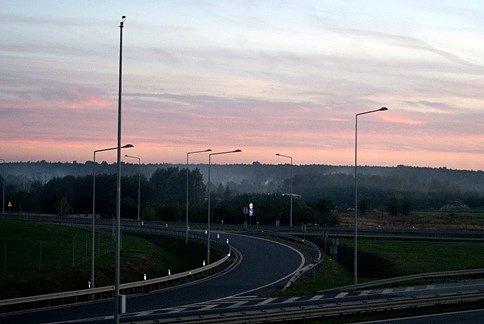 "Więc w mroku jest tyle światła, ile w otwartej róży, ile Boga zstępującego na brzegi duszy" JPII