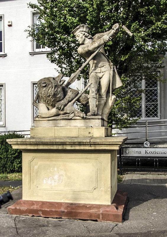 Ciekawe rzeźby