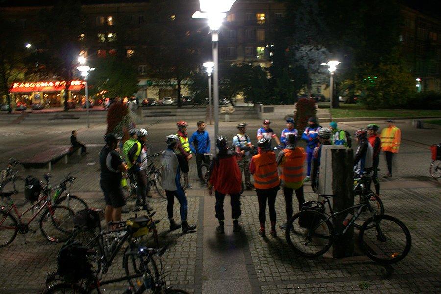 Zbieramy się na Placu Lotników :)