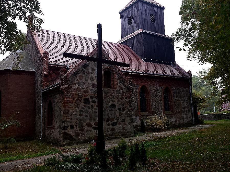Kościół filialny p.w. św. Wojciecha z XIV/XV w W Kunowie