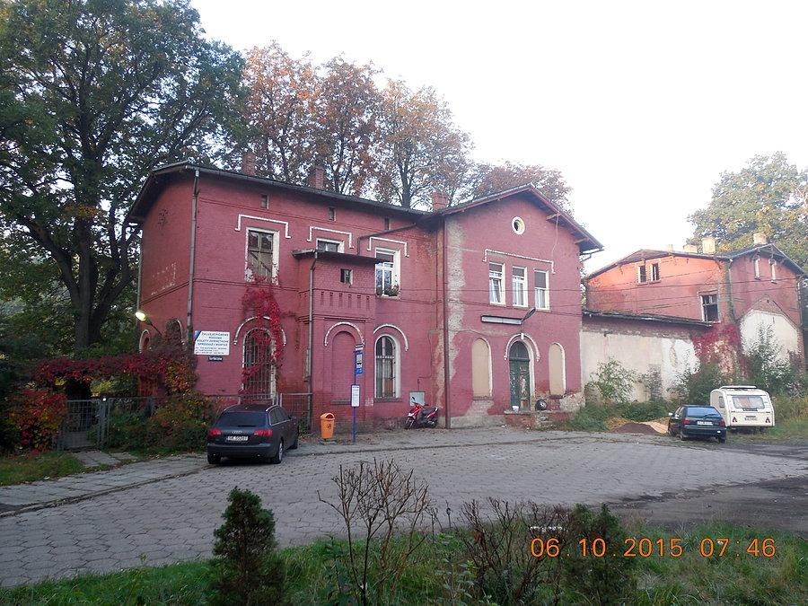 Budynek dawnej stacji kolejowej Katowice Murcki