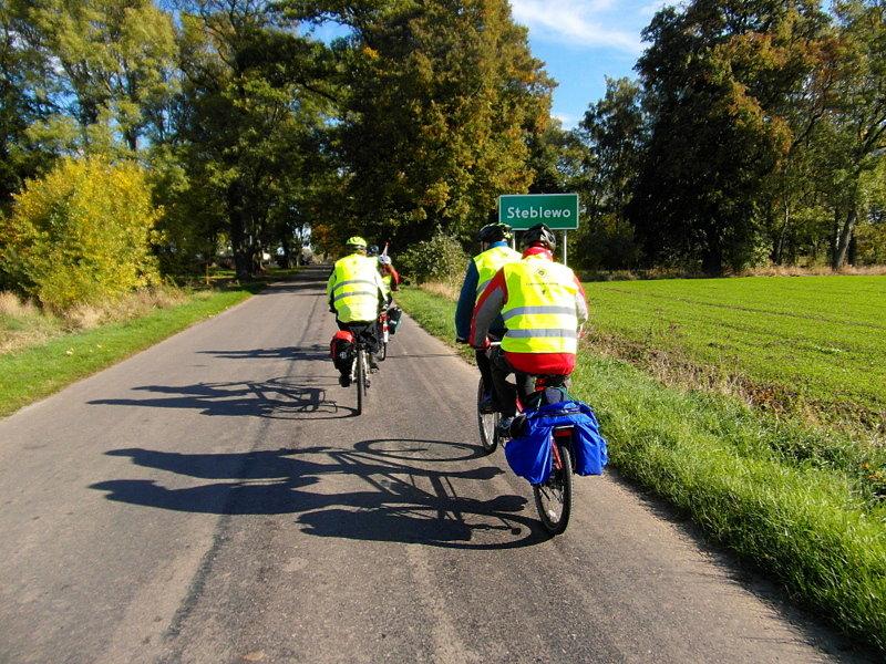 Niewidomi na tandemach- wycieczka Gdynia-Toruń 2015-dojeżdżamy do Steblewa