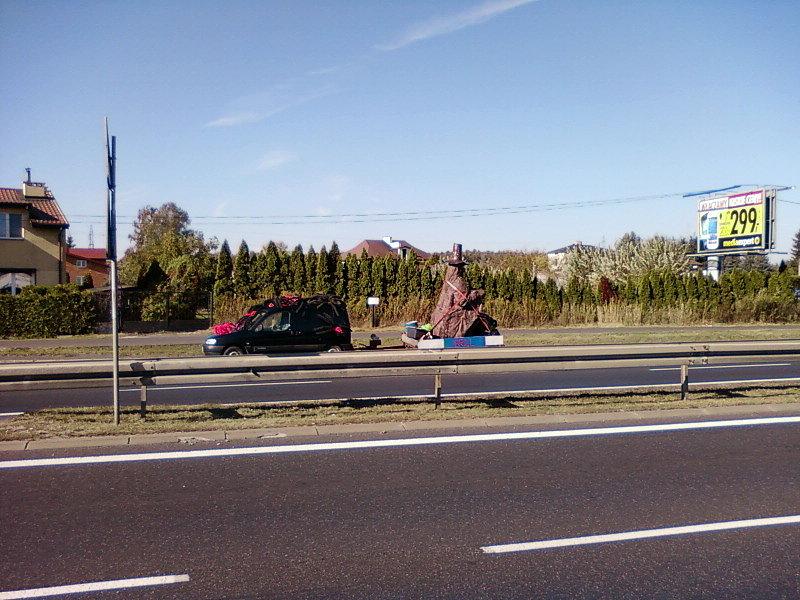 Samochód w pająkach
