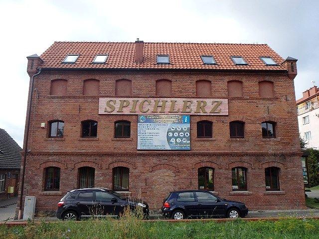 Dawny spichlerz, obecnie muzeum i Centrum Informacji Turystycznej