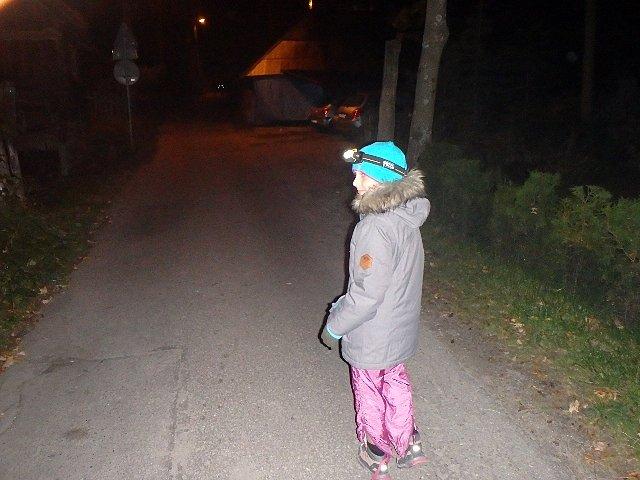 Ulica "Droga do Daniela" w Zakopanym - Gabrysia prowadzi do naszej kwatery