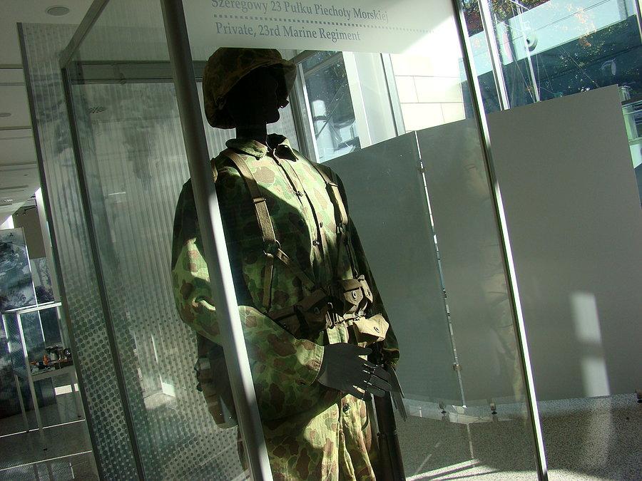 Rajd Gdynia- Toruń Fundacji NNT . Zwiedzanie Muzeum Marynarki Wojennej w Gdyni