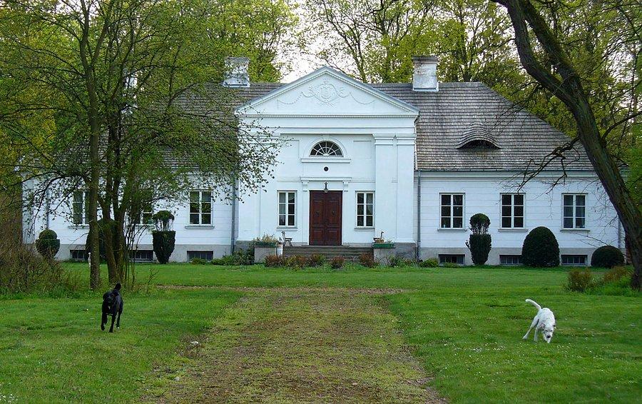 Dwór w Tułowicach
