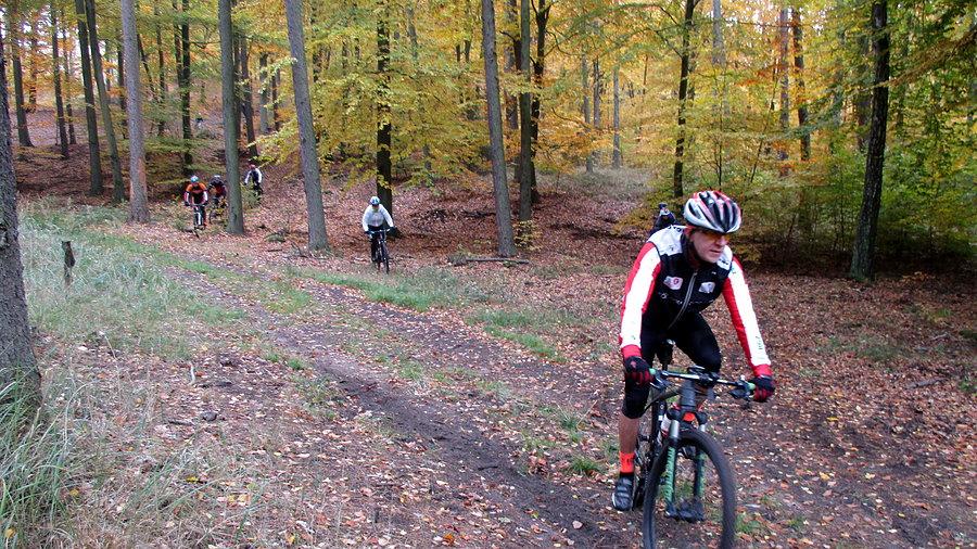 Końcówka wypasionego zjazdu w stylu enduro