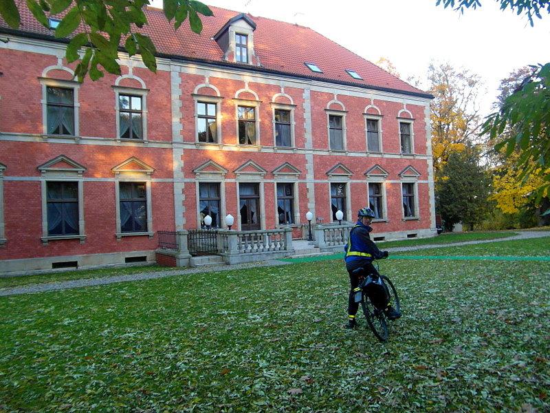 Pałac w Leźnie