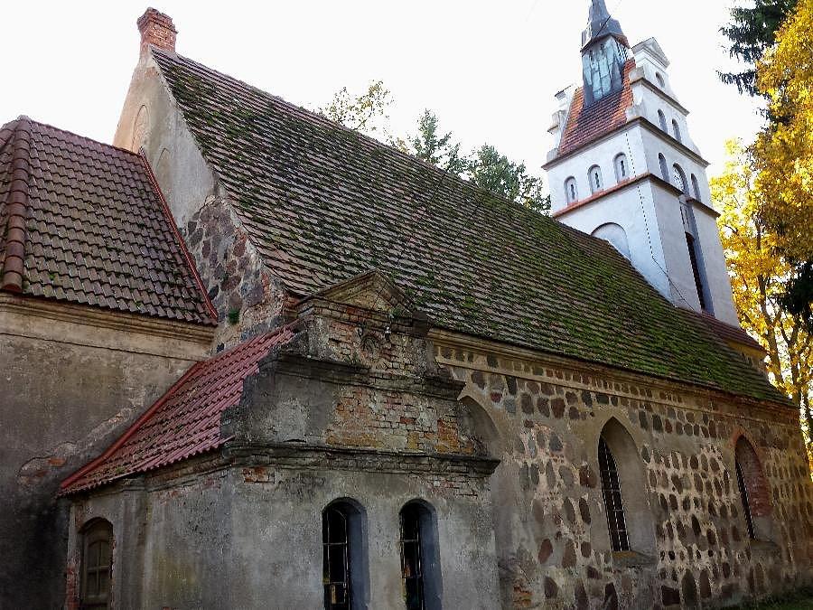 Bodzęcin - Kościół filialny p.w. św. Mikołaja