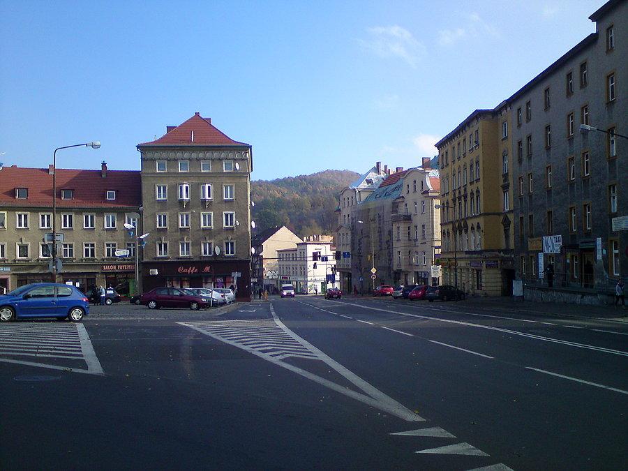 Wałbrzych, największe miasto w Pl położone w górach