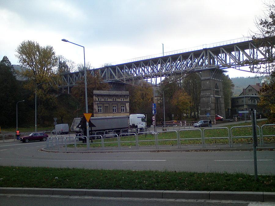 Wiadukt kolejowy na początki linii do Kłodzka