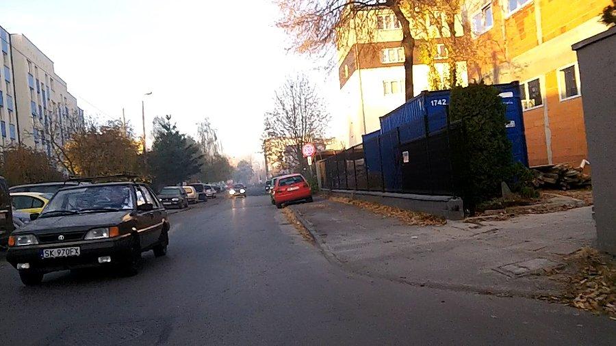 Ciekawe czy gość coś widział zza szyby