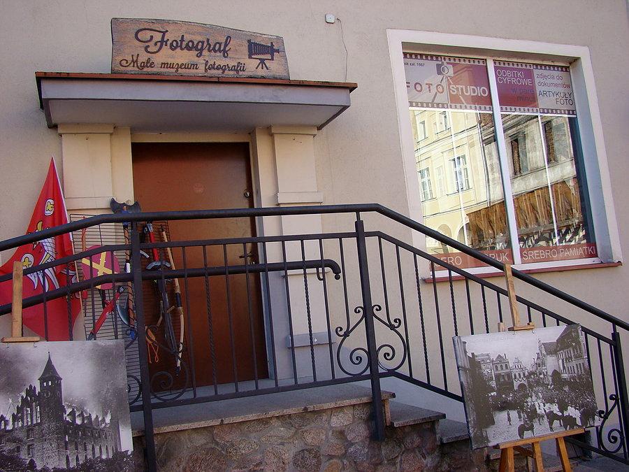 Rajd Gdynia Toruń z Fundacją NNT. Dzień trzeci.Zwiedzamy rynek w Gniewie