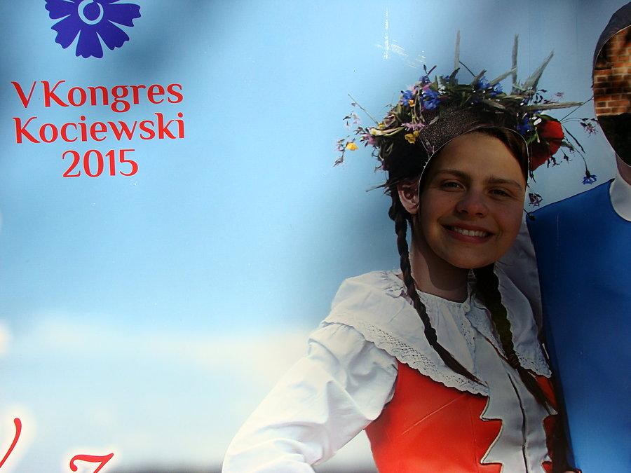Rajd Gdynia Toruń z Fundacją NNT. Dzień trzeci. Marysia jako " Kociewiczanka"