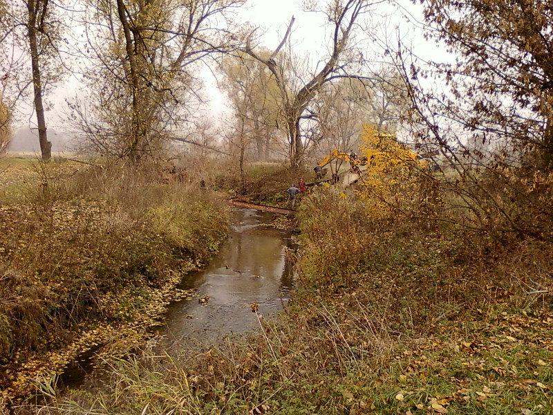 Rozbiórka mostu nad Dobrzynką
