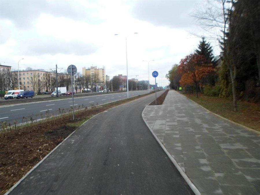 Wzdłuż wyremontowanej Woloskiej