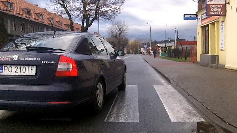 Tym razem w Gliwicach mistrz kierownicy, nie dość że wyleciał mi tuż przed koła z podporządowanej