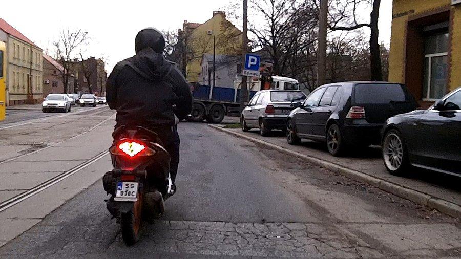 Tuż przed firmą