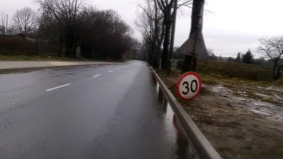 Upadłe znaki