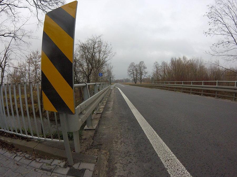Most w Mosznie k. Pruszkowa zbliżenie
