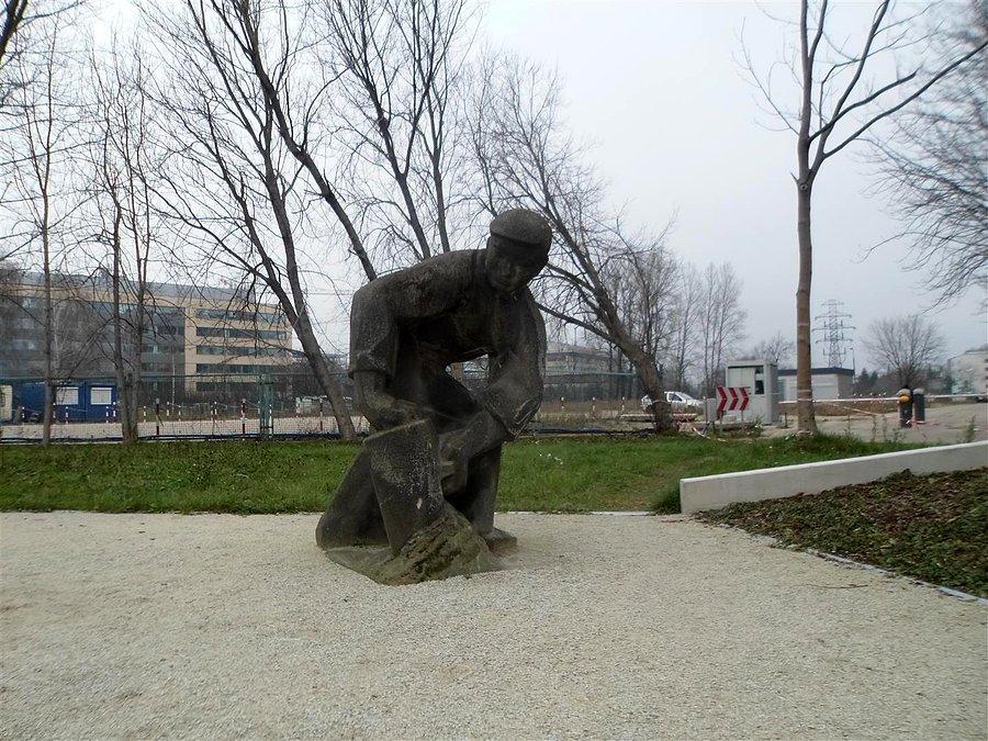 Budowlaniec w Mordorze
