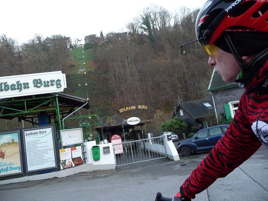 Runda Morsbachtal na Schloß Burg