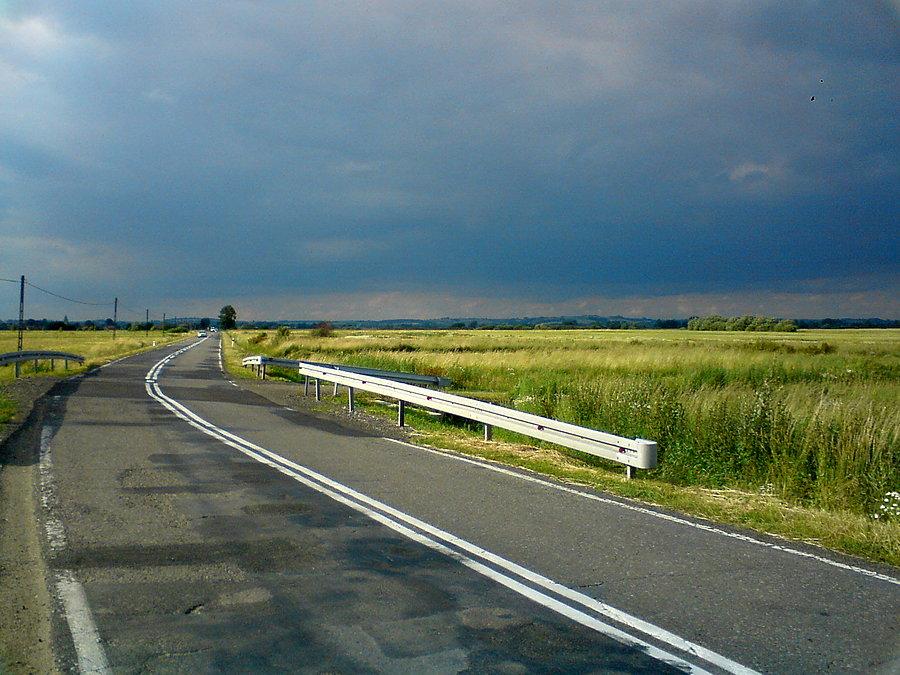 Gdzieś tam pewnie leje, na szczęście jadę w drugą stronę