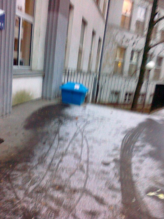 Na Woli nad ranem paodobno padał śnieg. Coś prawdy w tym jest, jak widać