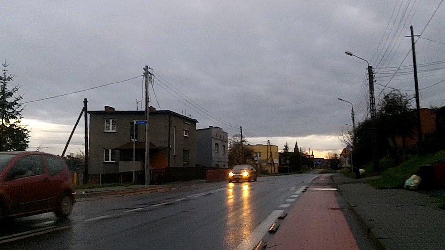 Powoli budzi się dzień