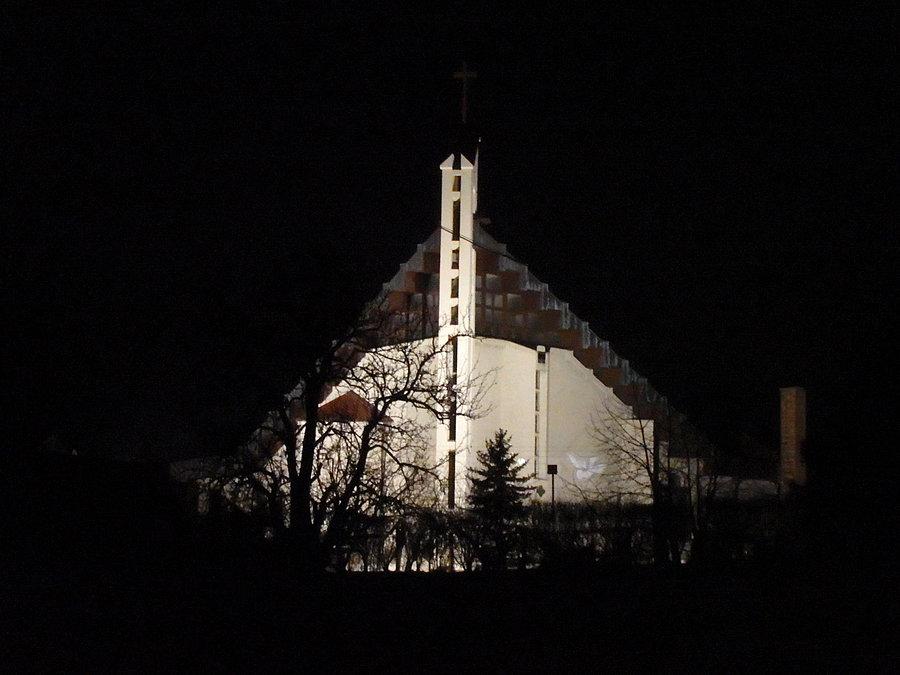 Winów (Woj. Opolskie). Koścół pw. Św. Ducha