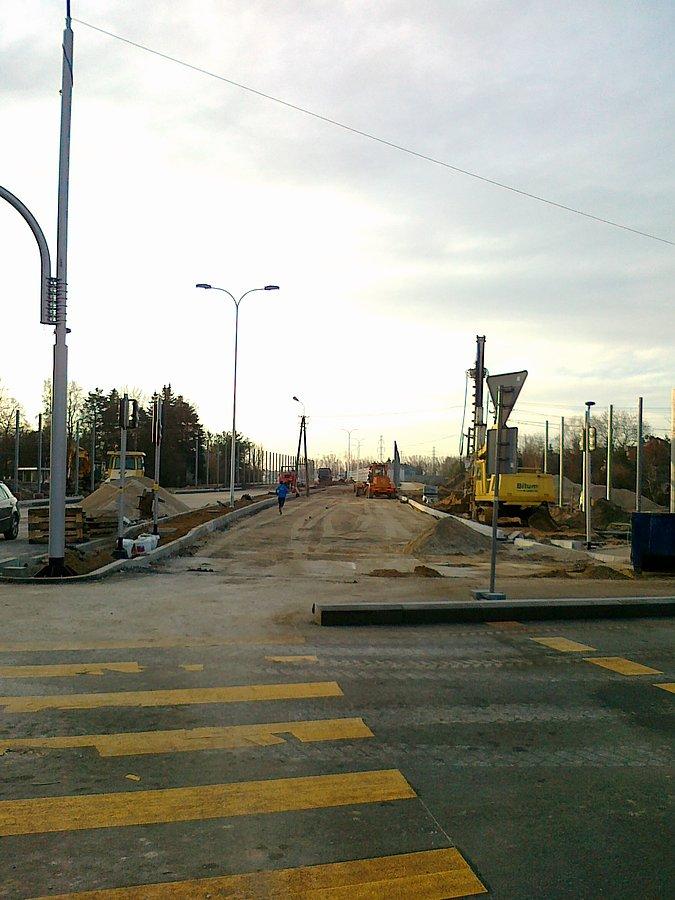Już kładą asfalt