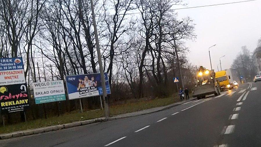 Kolejna koparka... znów chwila postoju