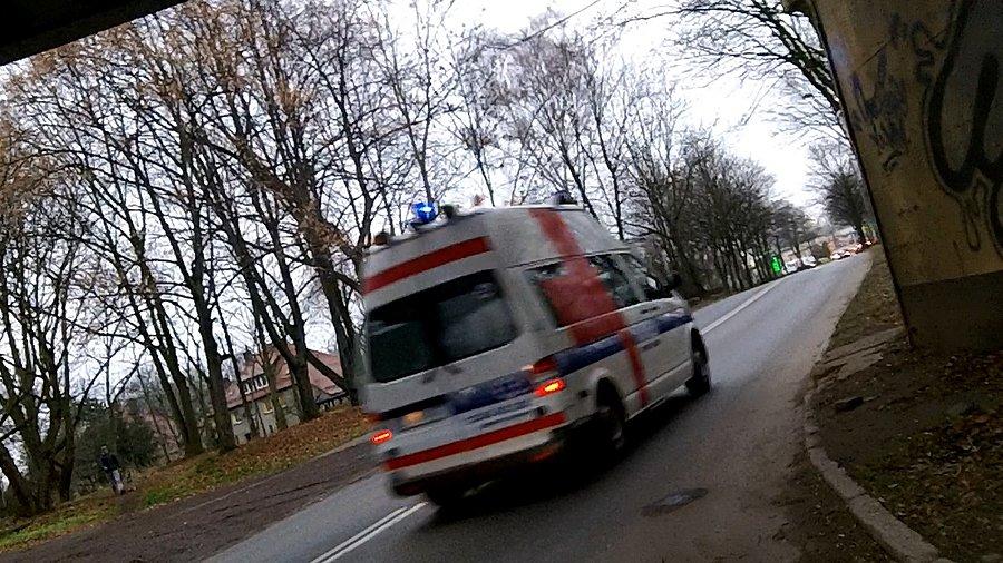 Trzeba było zjechać, jechała karetka na sygnale