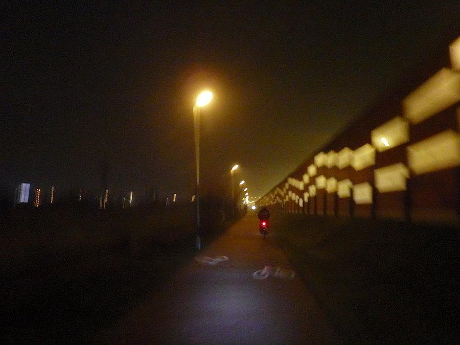 "Rowerowa" Trasa Siekierkowska (widok w stronę Grochowa)