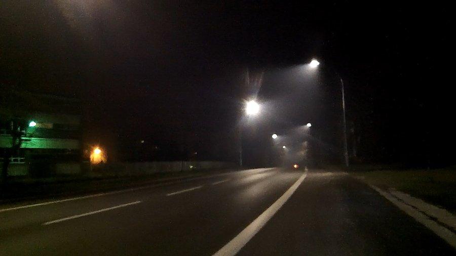 Zmienili oświetlenie na Medyków, jest jaśniej :) i już nie ma pomarańczowego koluru lamp sodowych