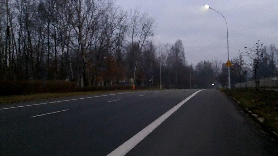Dzisiaj sprawdziłem nowe lampy na Medyków, to... oświetlenie diodowe :)