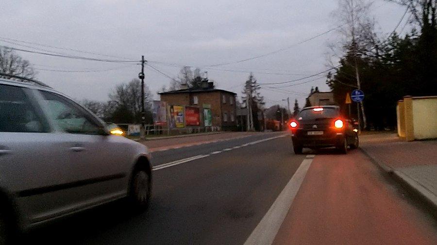 Masakra... po prostu zajechał mi drogę, ścieżkę rowerową... jakby 5 sekund go zbawiło