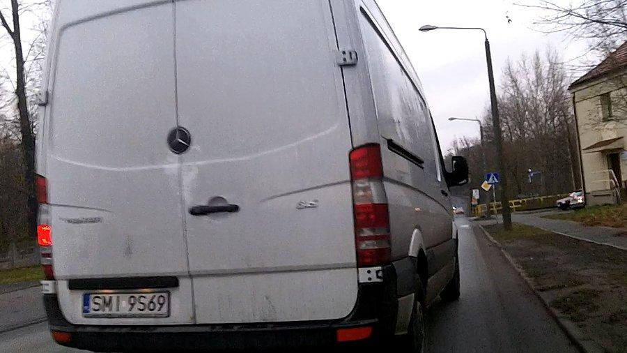 Dla upamiętnienia rejestracja kretyna: SMI 9S69