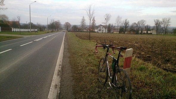 Rower na zjeździe w Strzyżewicach