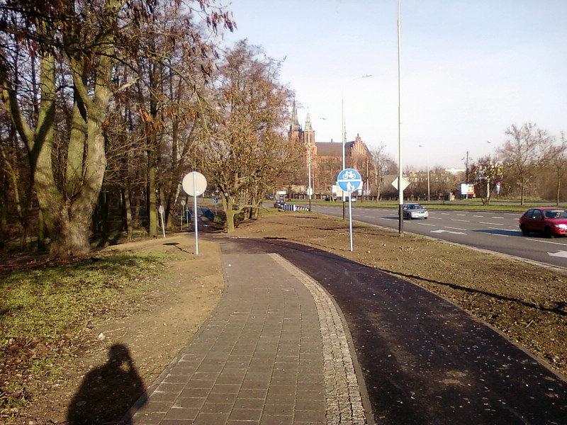 DDR wzdłuż Rzgowskiej