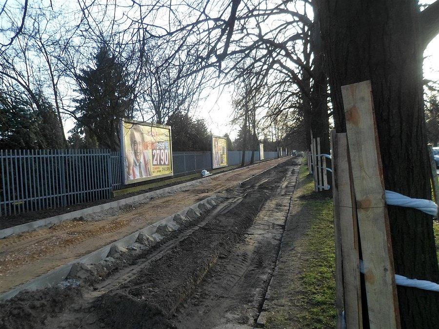 Budowa ddr przy Żwirki i Wigury