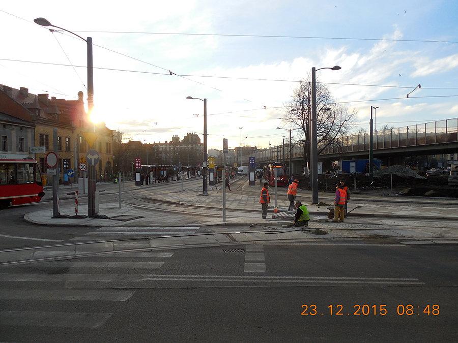 Na Rynku działa już tramwajowa część centrum przesiadkowego