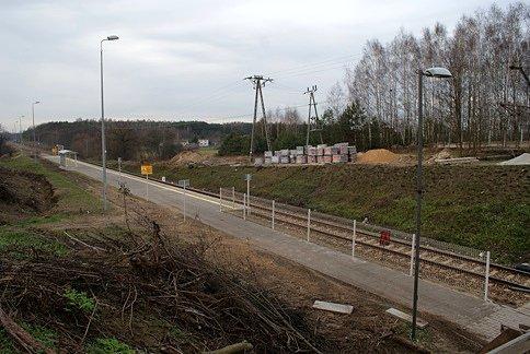 Nowo wyremontowana stacja Tomaszów - Białobrzegi, tylko po co? skoro żaden osobowy tutaj się nie zatrzymuje?