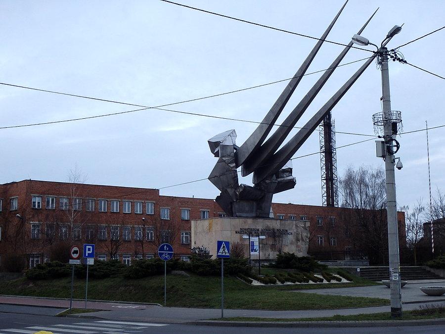 Warka. Pomnik Lotników